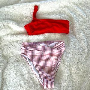 One shoulder swim suit